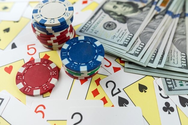 tuak game menu showing Play'n GO slots alongside live-dealer tables